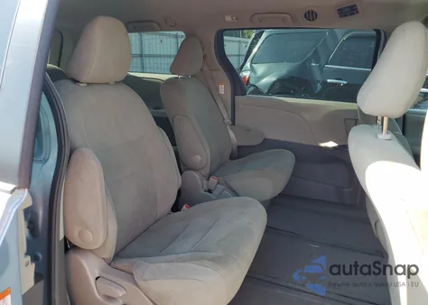 2015 Toyota Sienna из США, поврежденный, VIN 5TDZK3DC6FS567200